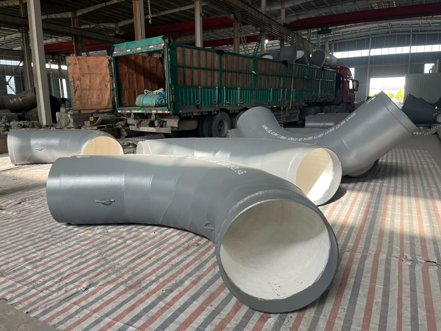 三门峡市双金属耐磨管碳化硅耐磨弯头 - 方案